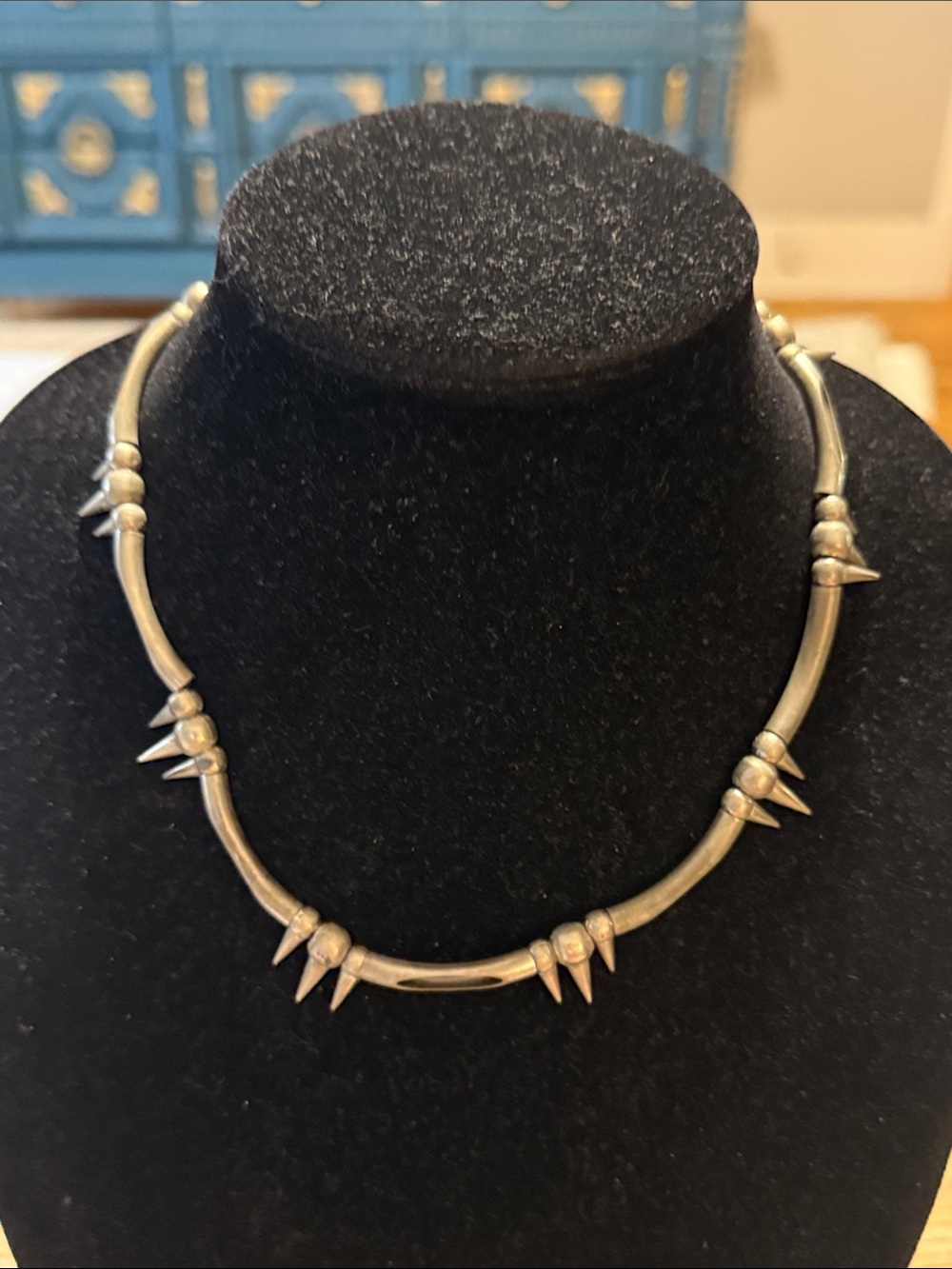 Vintage Men’s Silver Tone Gray Spike Choker Collar Statement Necklace